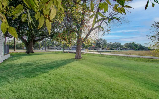 $339,999 | 1301 Southgate Drive, Rosenberg, TX 77471