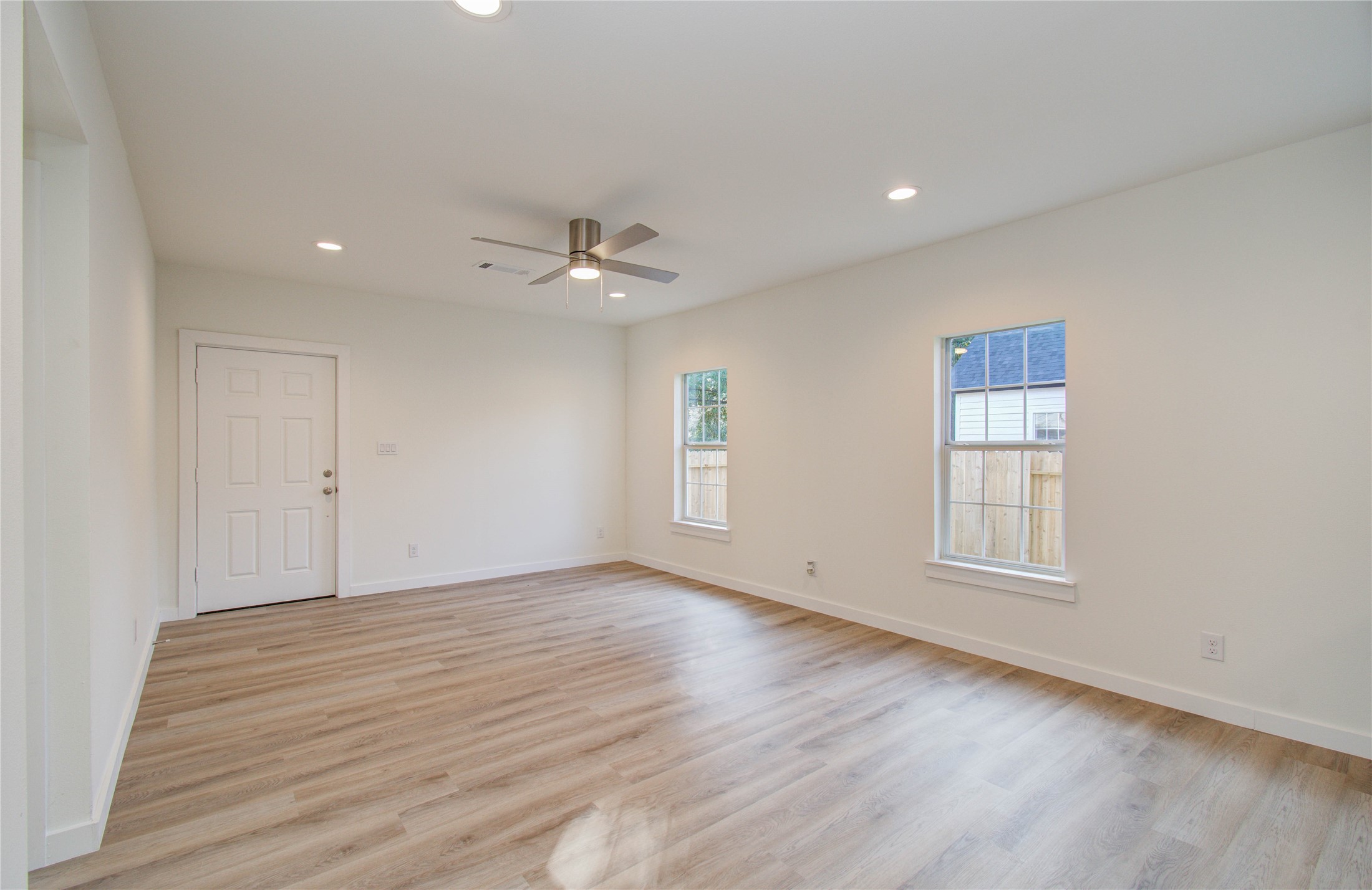 1301 Southgate Drive Rosenberg, TX 77471 - Photo 7 of 49 a view of an empty room with a window