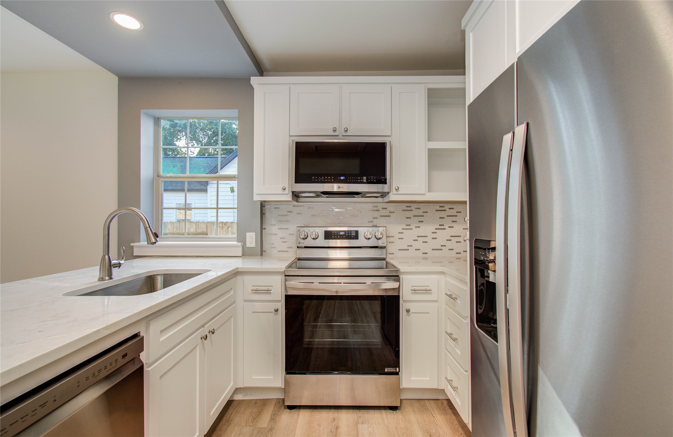 1301 Southgate Drive Rosenberg, TX 77471 - Photo 10 of 49