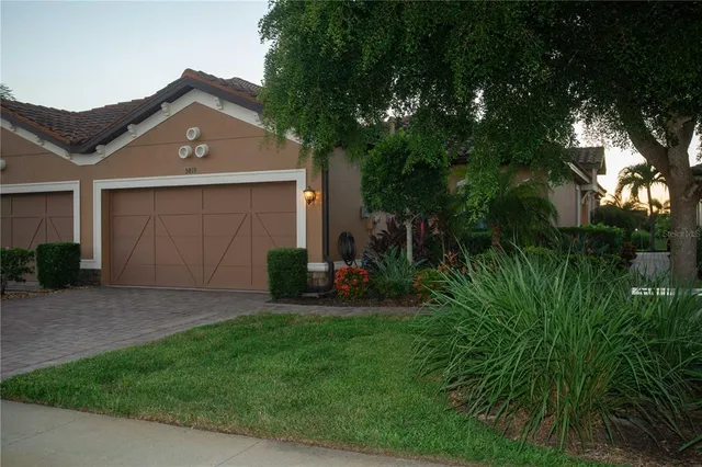 $6,500 | 5819 Cavano Drive, Sarasota, FL 34231