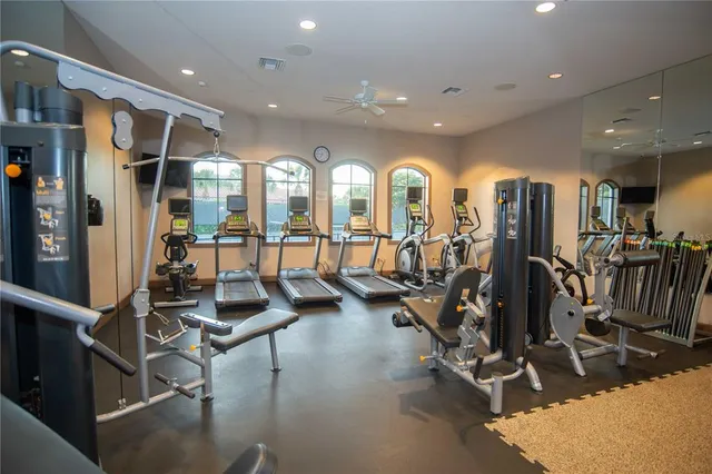 $6,500 | 5819 Cavano Drive, Sarasota, FL 34231