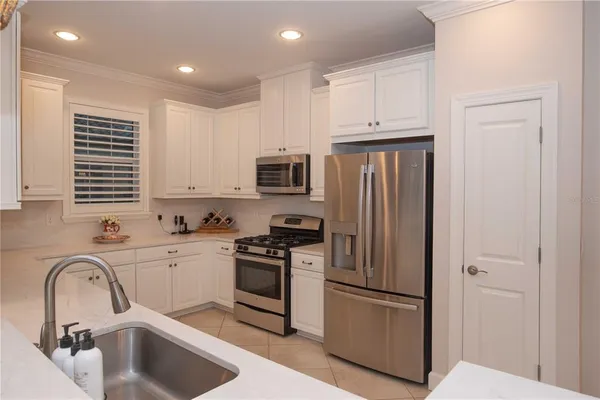 $6,500 | 5819 Cavano Drive, Sarasota, FL 34231
