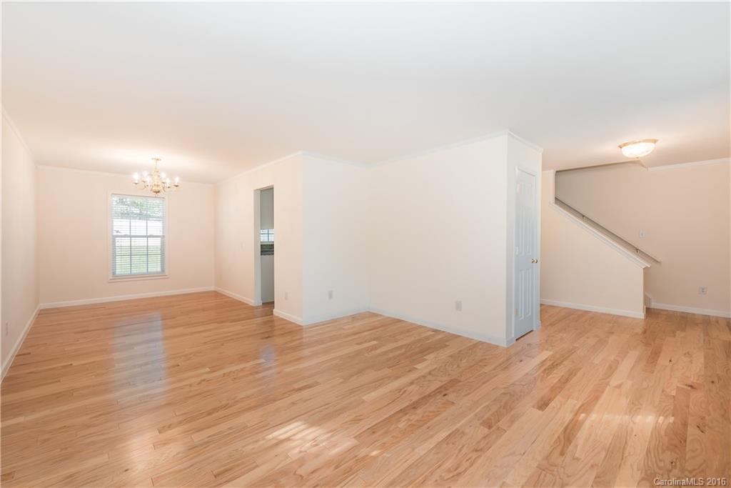11330 Gold Pan Road Charlotte, NC 28215 - Photo 3 of 24 Gallery Image 3