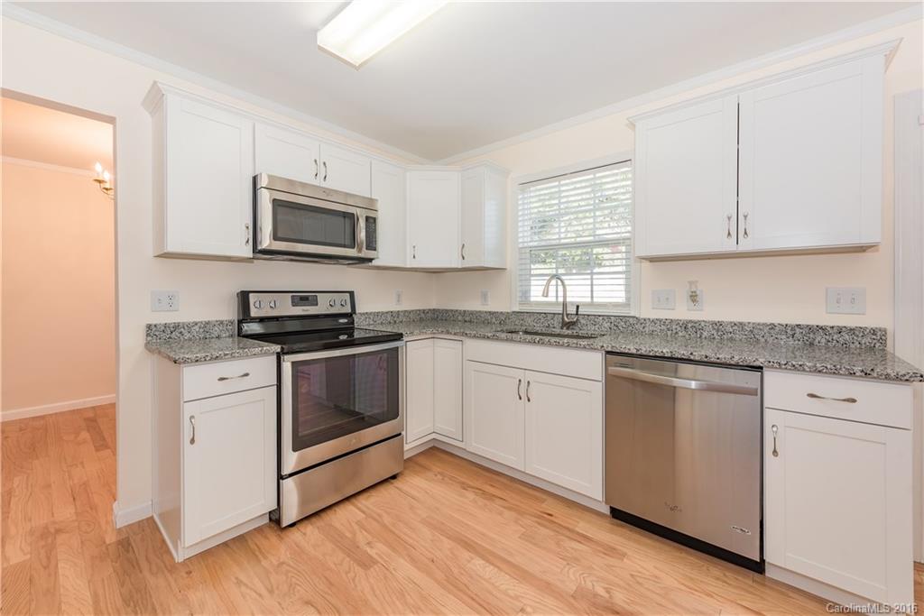 11330 Gold Pan Road Charlotte, NC 28215 - Photo 9 of 24 Gallery Image 9