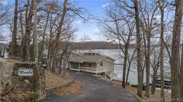 $999,000 | 29532 Crum Drive, Rocky Mount, MO 65072