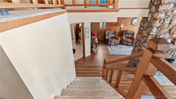 $999,000 | 29532 Crum Drive, Rocky Mount, MO 65072