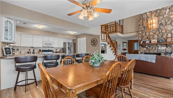 $999,000 | 29532 Crum Drive, Rocky Mount, MO 65072