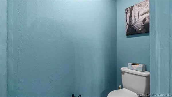 $999,000 | 29532 Crum Drive, Rocky Mount, MO 65072