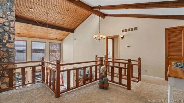 $999,000 | 29532 Crum Drive, Rocky Mount, MO 65072