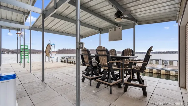 $999,000 | 29532 Crum Drive, Rocky Mount, MO 65072