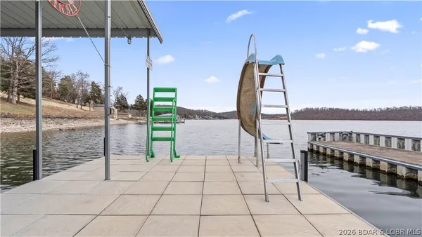 $999,000 | 29532 Crum Drive, Rocky Mount, MO 65072