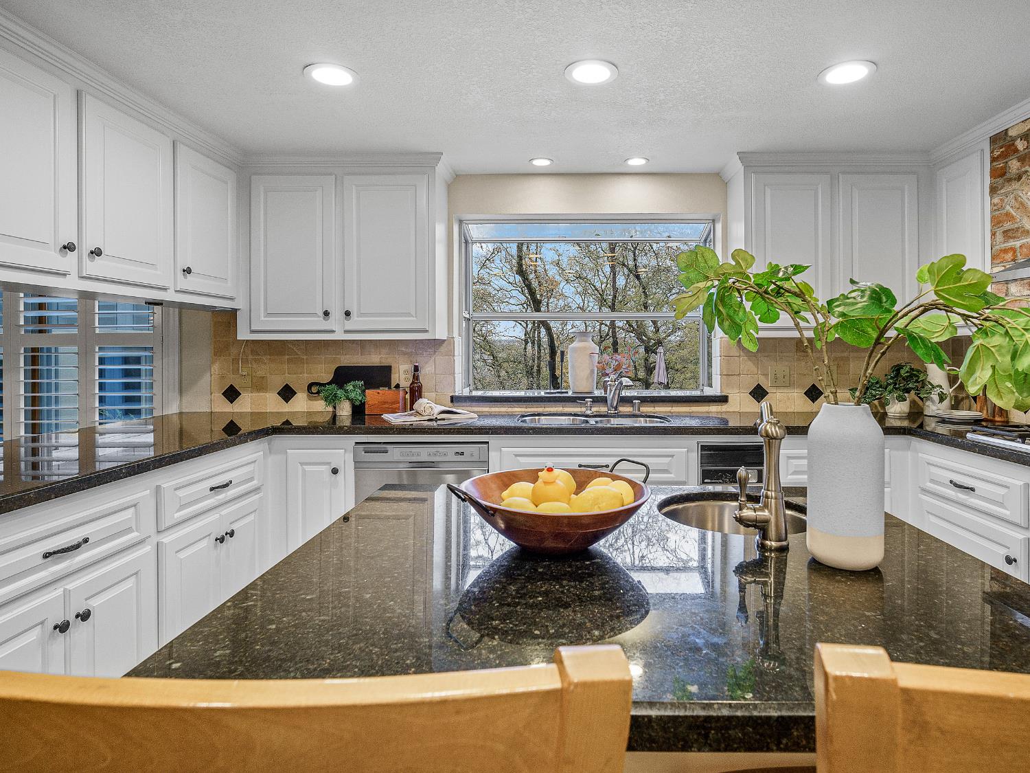 3169 Ridgeview Drive El Dorado Hills, CA 95762 - Photo 4 of 46