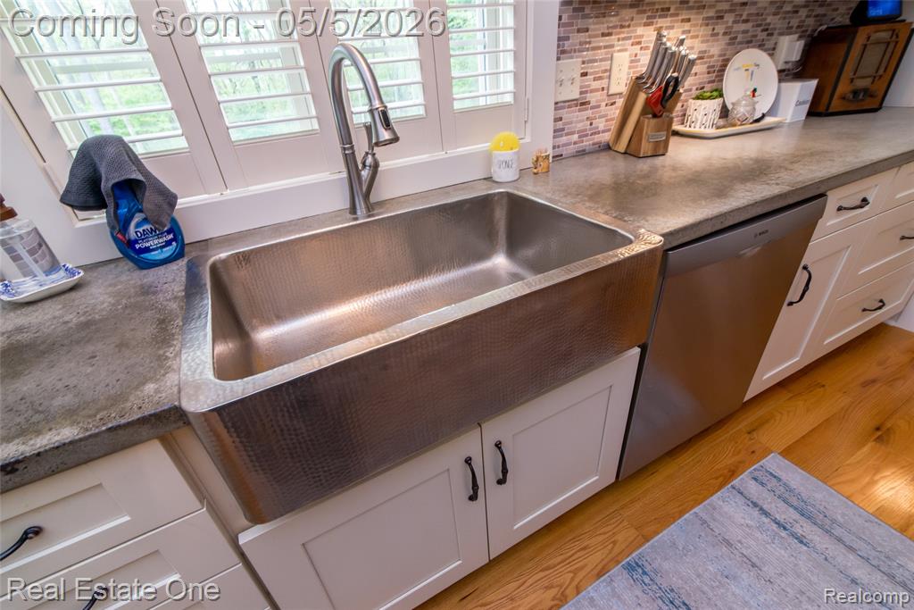 9474 Marshall Road South Lyon, MI 48178 - Photo 23 of 54 Gallery Image 23