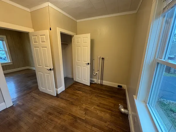 $2,400 | 39 Burt Street, Berkley, MA 02779
