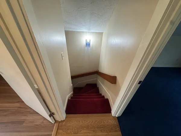 $2,400 | 39 Burt Street, Berkley, MA 02779