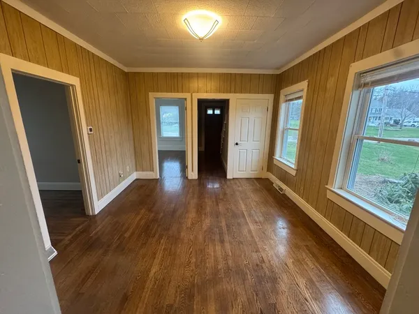 $2,400 | 39 Burt Street, Berkley, MA 02779