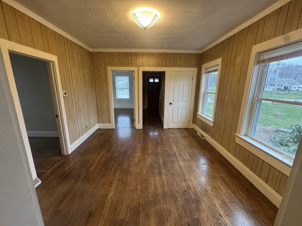 39 Burt Street Berkley, MA 02779 - Photo 10 of 22