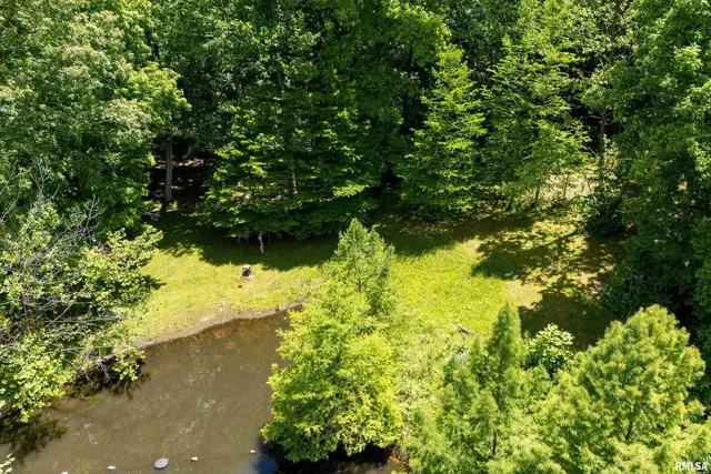 $725,000 | 310 Cross Creek Lane, Cobden, IL 62920