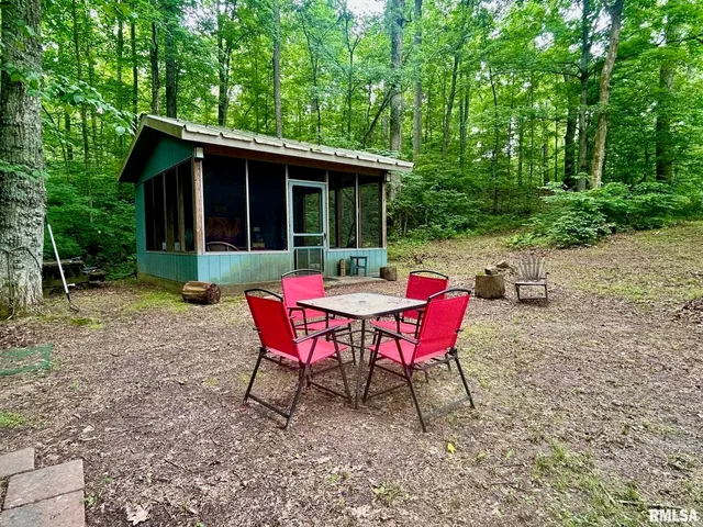 $725,000 | 310 Cross Creek Lane, Cobden, IL 62920