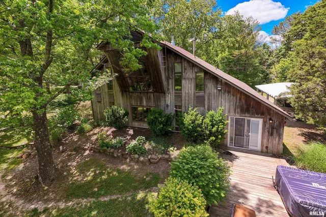 $725,000 | 310 Cross Creek Lane, Cobden, IL 62920