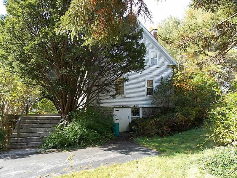 129 Brave Boat Harbor Road Kittery, ME 03905 - Photo 12 of 19 Exterior Front.