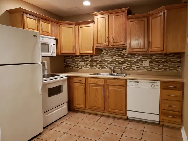 $1,550 | 10209 86th Terrace, Unit 308, Palos Hills, IL 60465