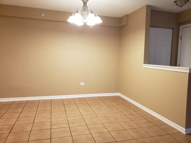 $1,550 | 10209 86th Terrace, Unit 308, Palos Hills, IL 60465