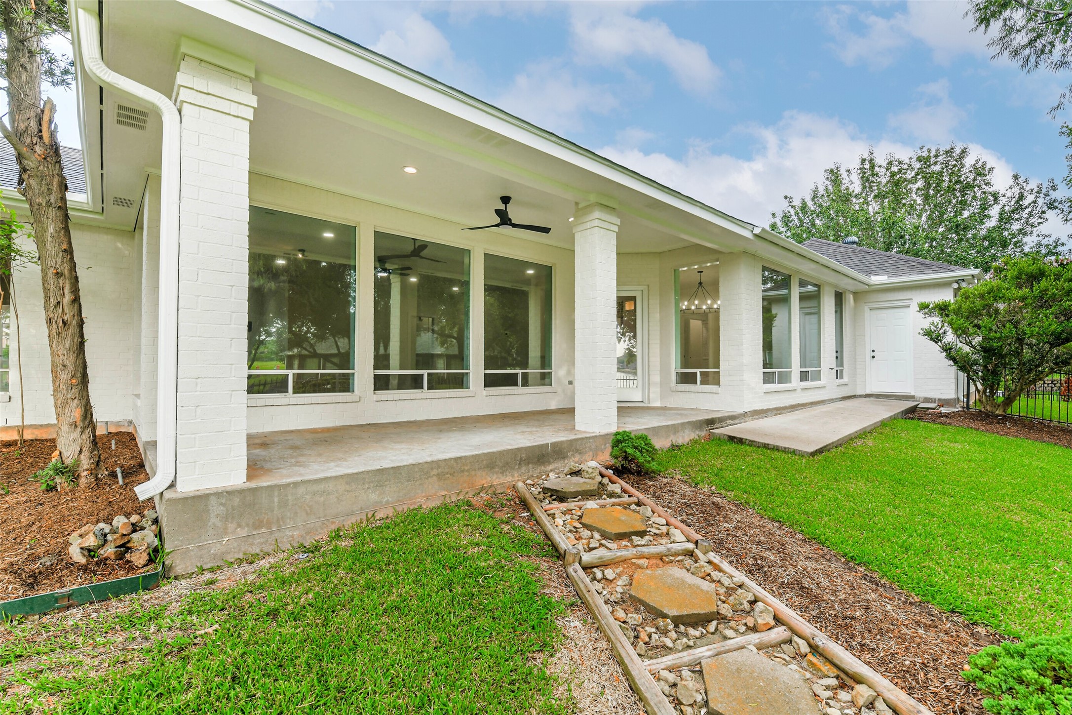 103 Forest Court Conroe, TX 77356 - Photo 34 of 40