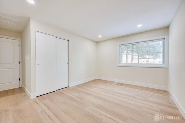 $636,000 | 20 Starling Drive, Kendall Park, NJ 08824