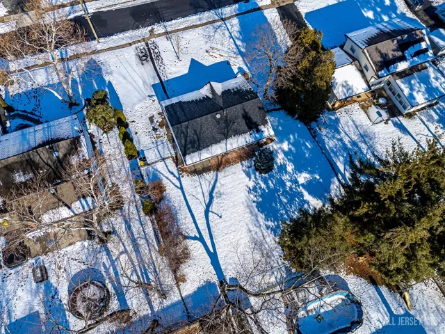 $636,000 | 20 Starling Drive, Kendall Park, NJ 08824