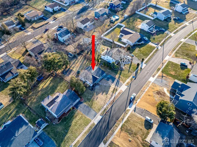 $636,000 | 20 Starling Drive, Kendall Park, NJ 08824