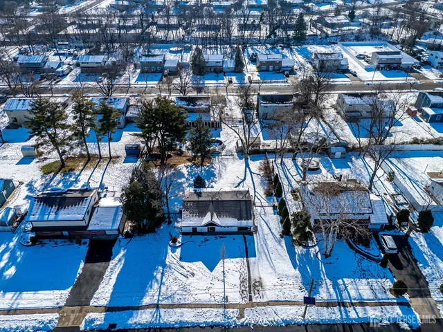 $636,000 | 20 Starling Drive, Kendall Park, NJ 08824