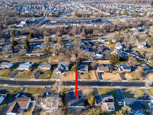 $636,000 | 20 Starling Drive, Kendall Park, NJ 08824