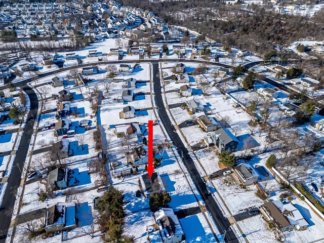 $636,000 | 20 Starling Drive, Kendall Park, NJ 08824