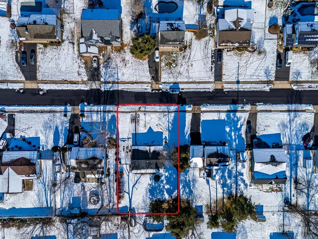 $636,000 | 20 Starling Drive, Kendall Park, NJ 08824