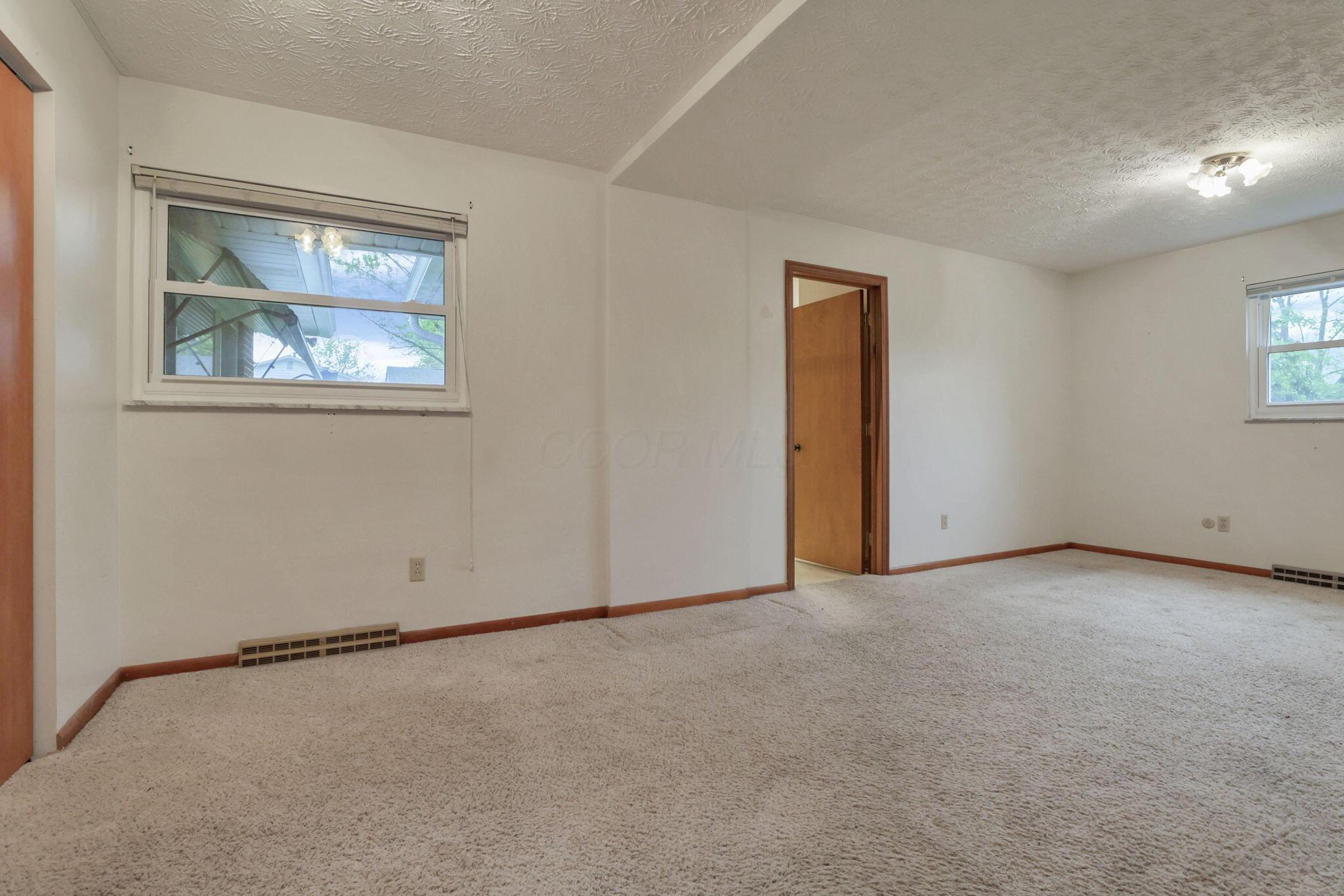 5609 Hayden Run Road Hilliard, OH 43026 - Photo 28 of 81 28-web-or-mls-011A6525