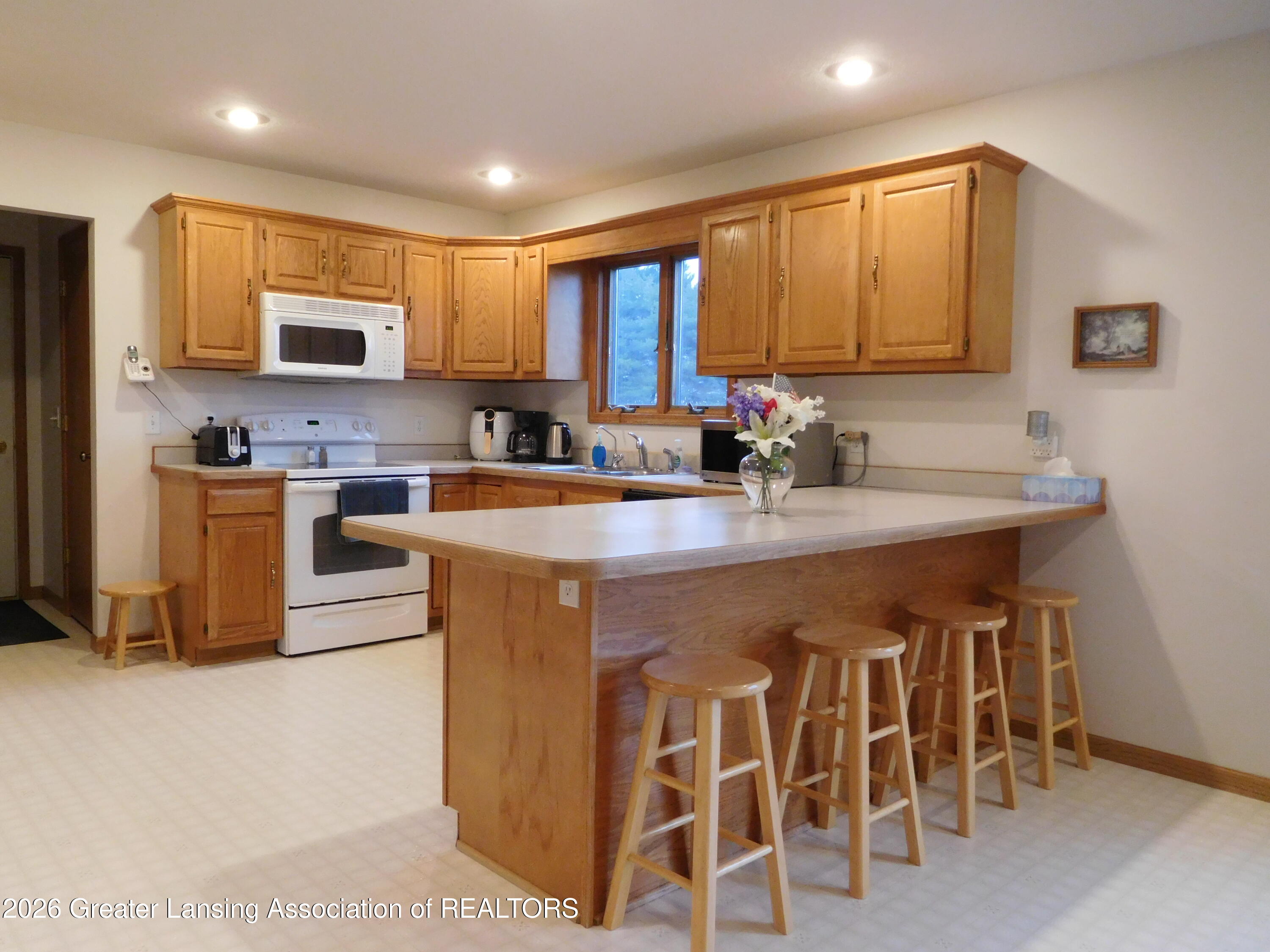 8201 West Howe Road Eagle, MI 48822 - Photo 5 of 12 DSCN6278