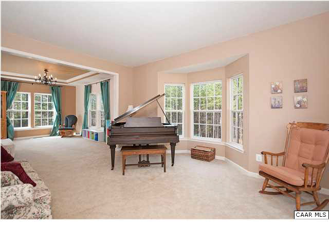 1099 Willow Ridge Road Troy, VA 22974 - Photo 5 of 39 a living room with furniture and a large window