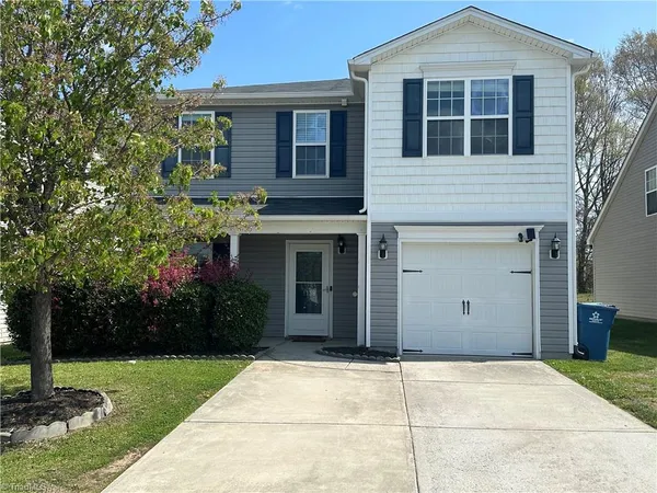 $1,925 | 1138 Waterlyn Drive, Greensboro, NC 27405