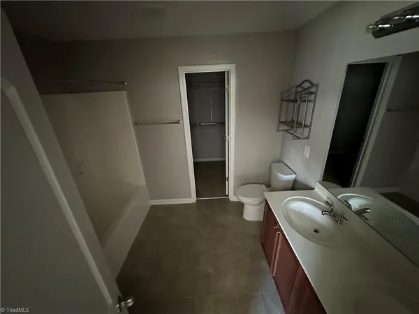 $1,925 | 1138 Waterlyn Drive, Greensboro, NC 27405