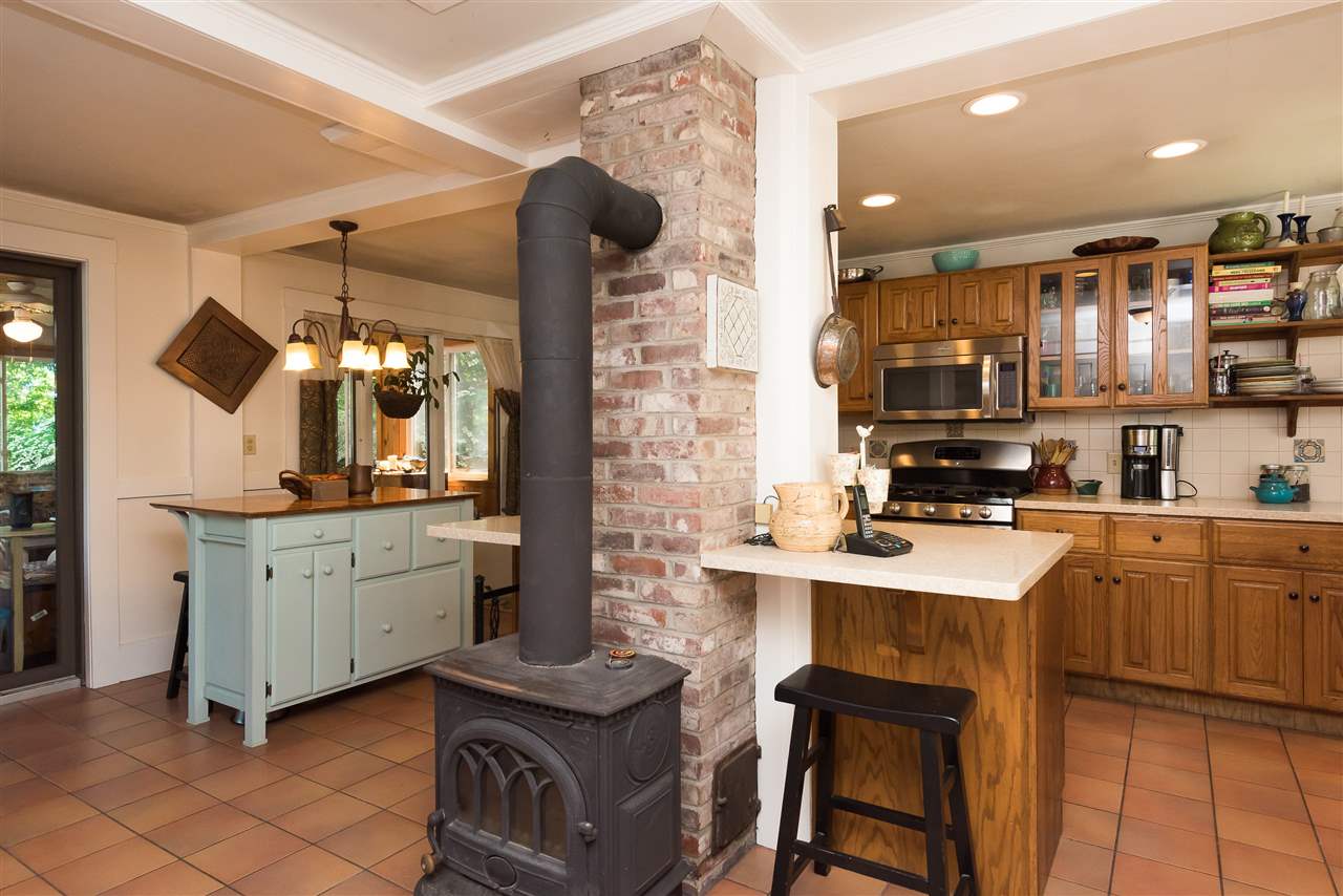 29 Gebig Road Nottingham, NH 03290 - Photo 5 of 40 Gallery Image 5