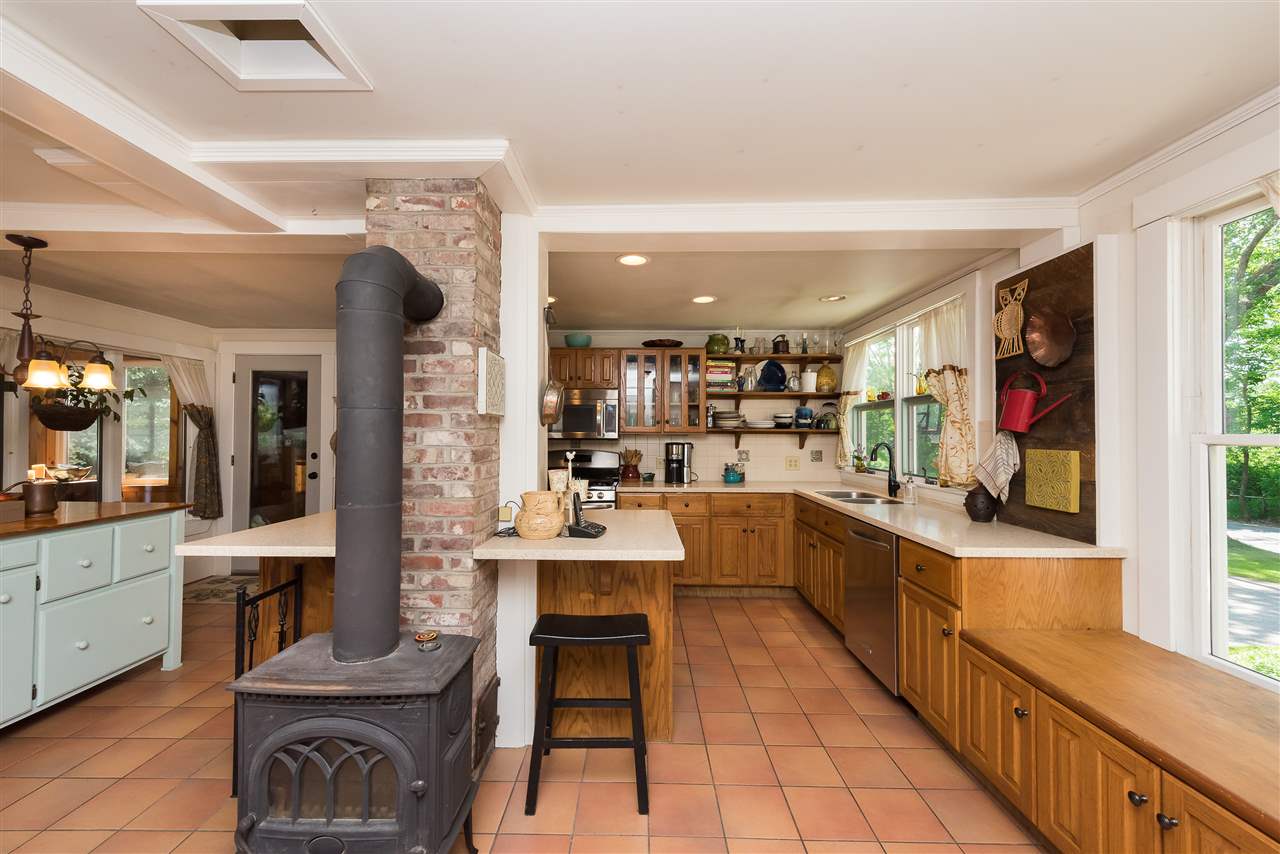 29 Gebig Road Nottingham, NH 03290 - Photo 6 of 40 Gallery Image 6