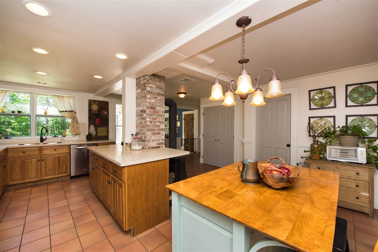 29 Gebig Road Nottingham, NH 03290 - Photo 7 of 40 Gallery Image 7