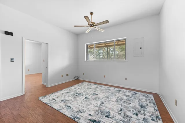 $1,550 | 103 County Road 492, Dayton, TX 77535