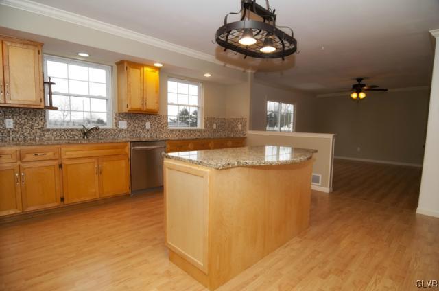 3935 Devonshire Road Bethlehem, PA 18020 - Photo 9 of 50 Gallery Image 9