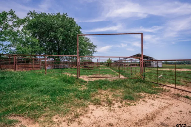 $1,500,000 | 3588 County Road 4608, Troup, TX 75789