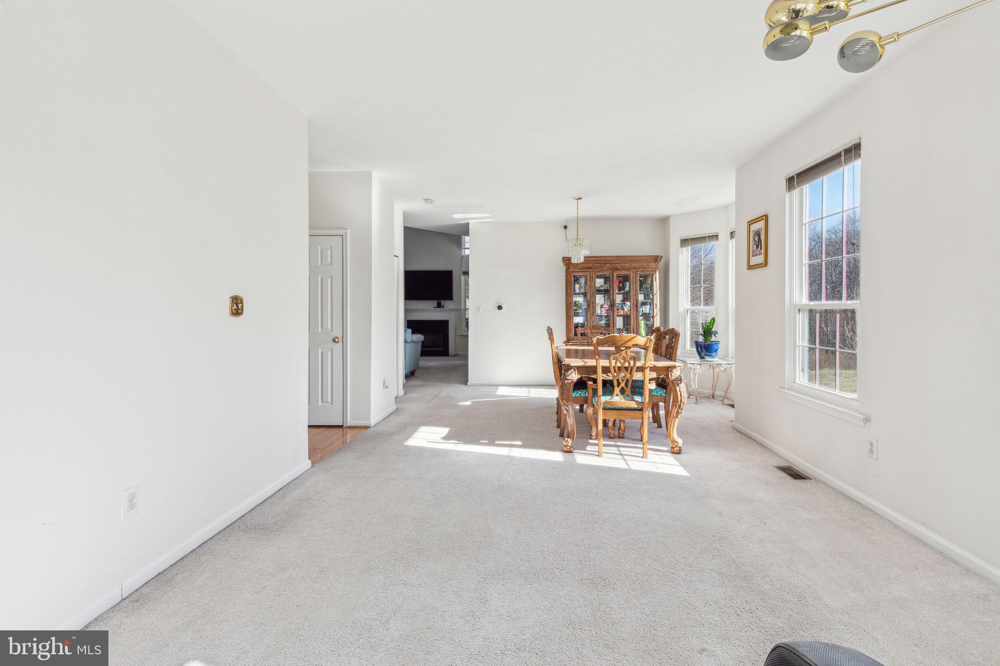 54 Threadleaf Terrace Burlington, NJ 08016 - Photo 5 of 48 Gallery Image 5