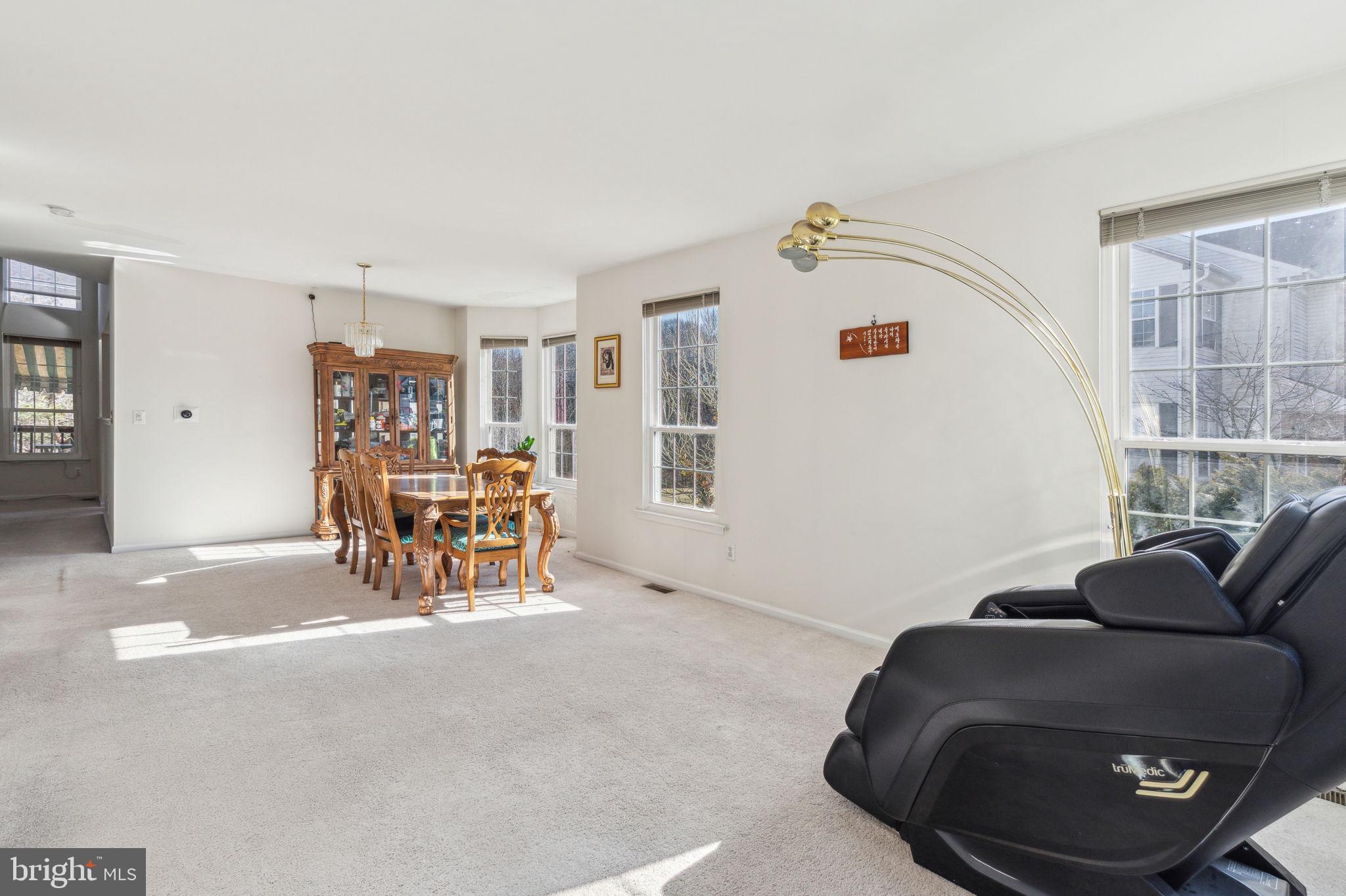 54 Threadleaf Terrace Burlington, NJ 08016 - Photo 6 of 48 Gallery Image 6