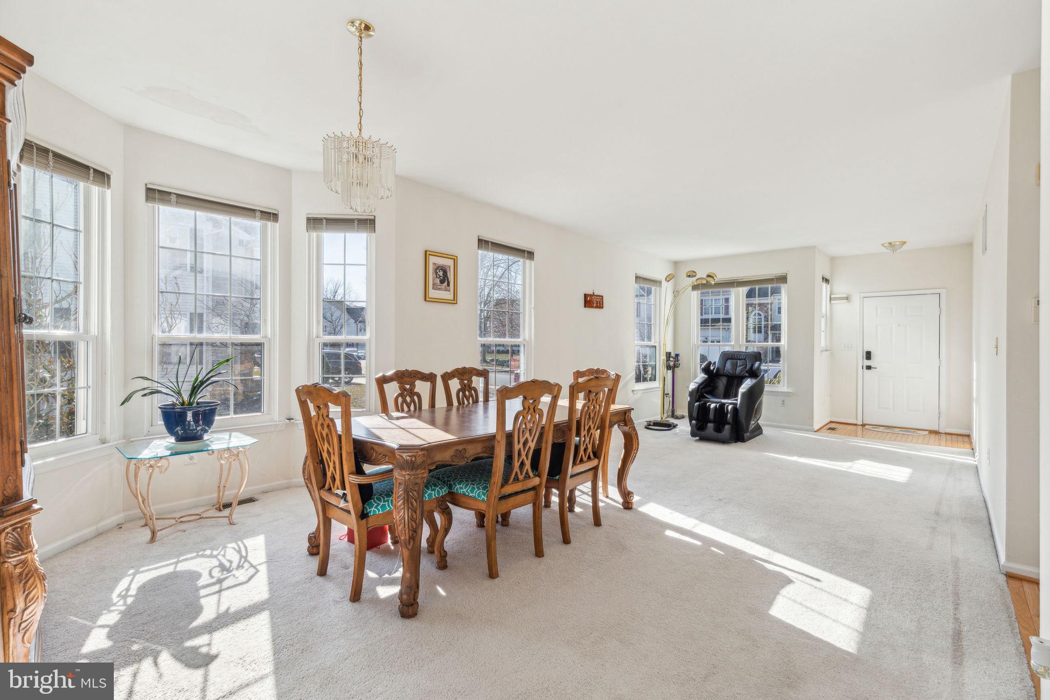 54 Threadleaf Terrace Burlington, NJ 08016 - Photo 7 of 48 Gallery Image 7