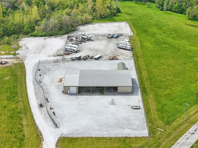 $1,299,900 | 15 Hampel Industrial Drive, Moscow Mills, MO 63362